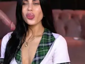 Ravennadarcy  live sex cam