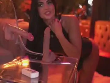 Ravennadarcy  live sex cam