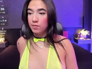 Saraamills  live sex cam