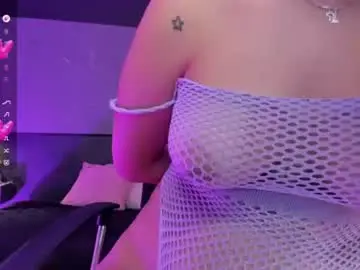 Saraamills  live sex cam