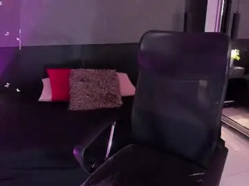 Saraamills  live sex cam