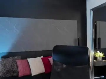 Saraamills  live sex cam