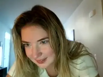 Amynicoleee  live sex cam