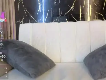 Carolina23_pm  live sex cam