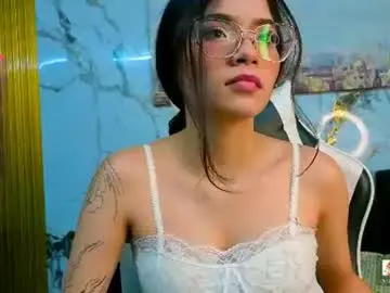 Carolina23_pm  live sex cam