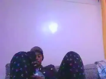 Dirtyvee001  live sex cam