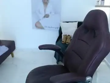 Diva_milf  live sex cam