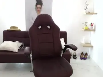 Diva_milf  live sex cam