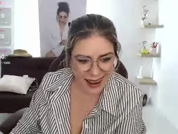 Diva_milf  live sex cam