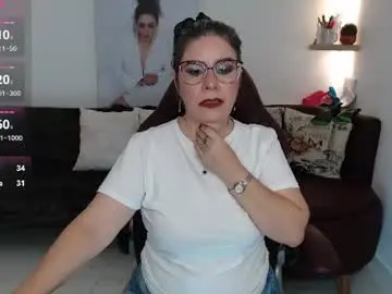 Diva_milf  live sex cam