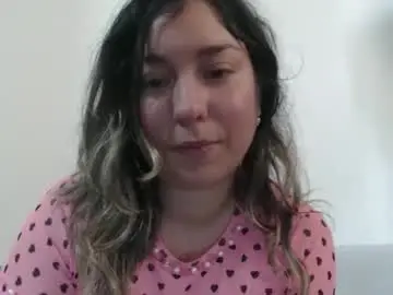 Hannahevans2  live sex cam