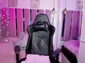 Kitty_eyes07  live sex cam