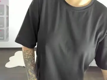 Layla_blueyes  live sex cam