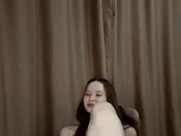 Leslyshie  live sex cam