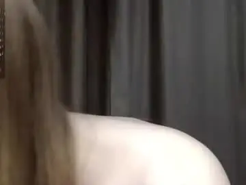 Leslyshie  live sex cam