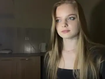 Lladynova  live sex cam