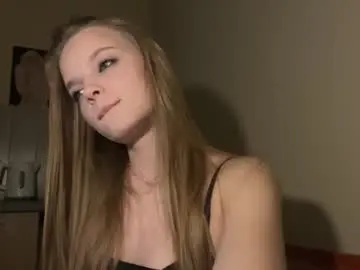 Lladynova  live sex cam