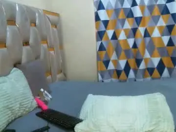 Peachygirl255  live sex cam