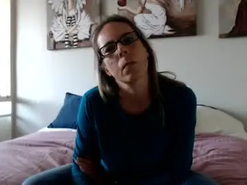 Sexy_stassi_xx  live sex cam