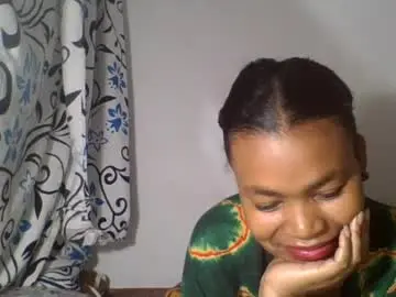Soamanenty  live sex cam