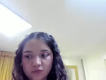 Thaliaperson  live sex cam