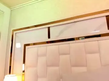 Violet_sm  live sex cam