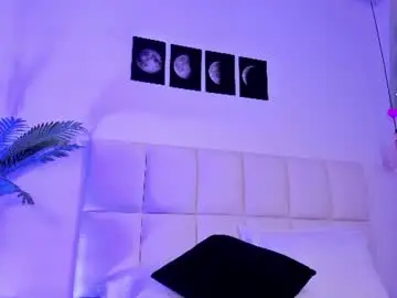 Giselleclaire  live sex cam