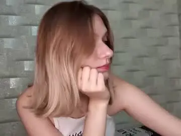 Gothamrobyn  live sex cam
