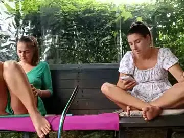 Hotfallinganna  live sex cam