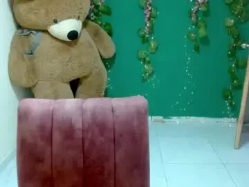 Lovenaomi823626  live sex cam