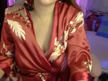 Queen_kur  live sex cam