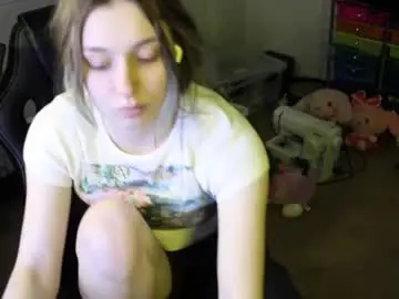 Roxiethefox  live sex cam