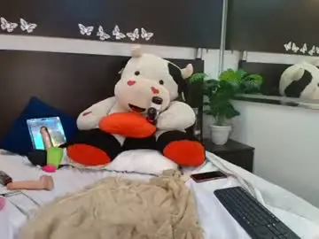 Wife_mature  live sex cam