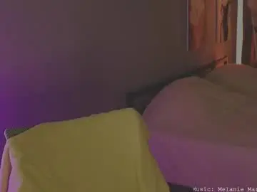 Al1cegreen__  live sex cam