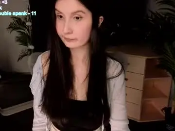 Avrora_shy_  live sex cam