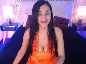 Chloe_brm  live sex cam