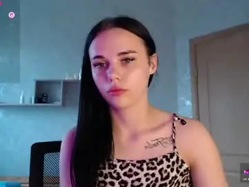 Kseni_a  live sex cam