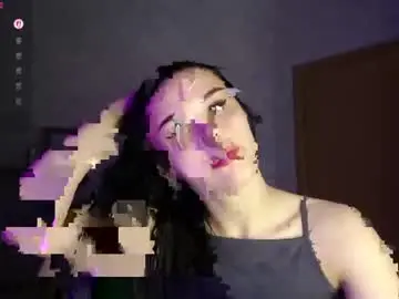 Kseni_a  live sex cam