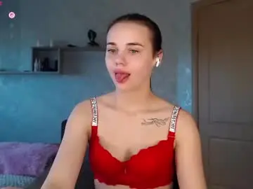 Kseni_a  live sex cam