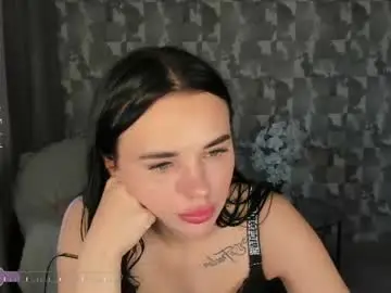 Kseni_a  live sex cam