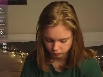 Lyucy  live sex cam