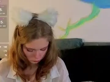 Lyucy  live sex cam