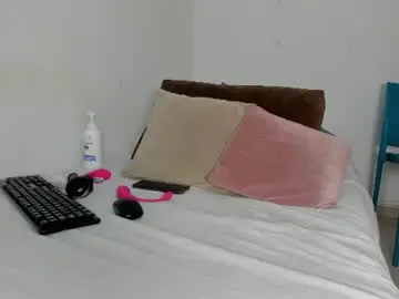 Maya_graham_  live sex cam