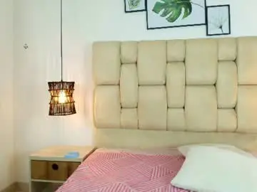 Mila_saint1  live sex cam