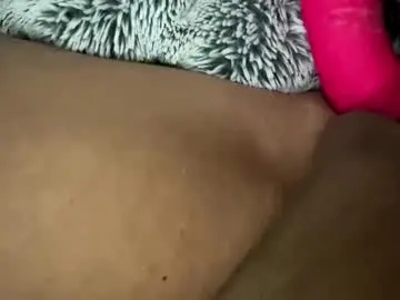 Milkmachinebarbie  live sex cam