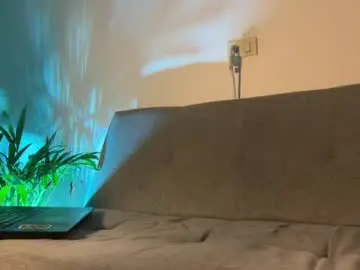 Phillip_brownn  live sex cam