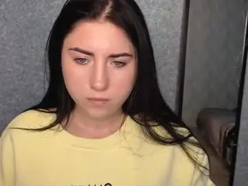 Polinaray  live sex cam