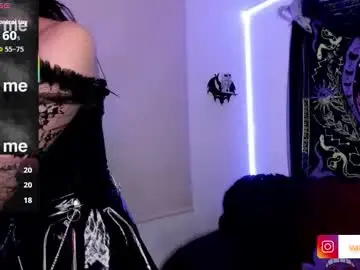 Vampy_dolll  live sex cam