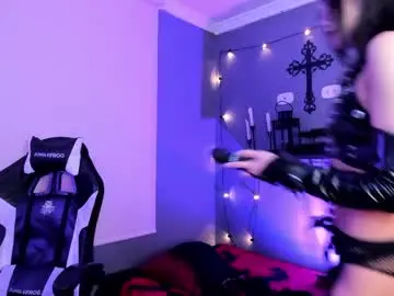 Vampy_dolll  live sex cam