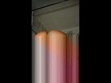 Beencee2  live sex cam